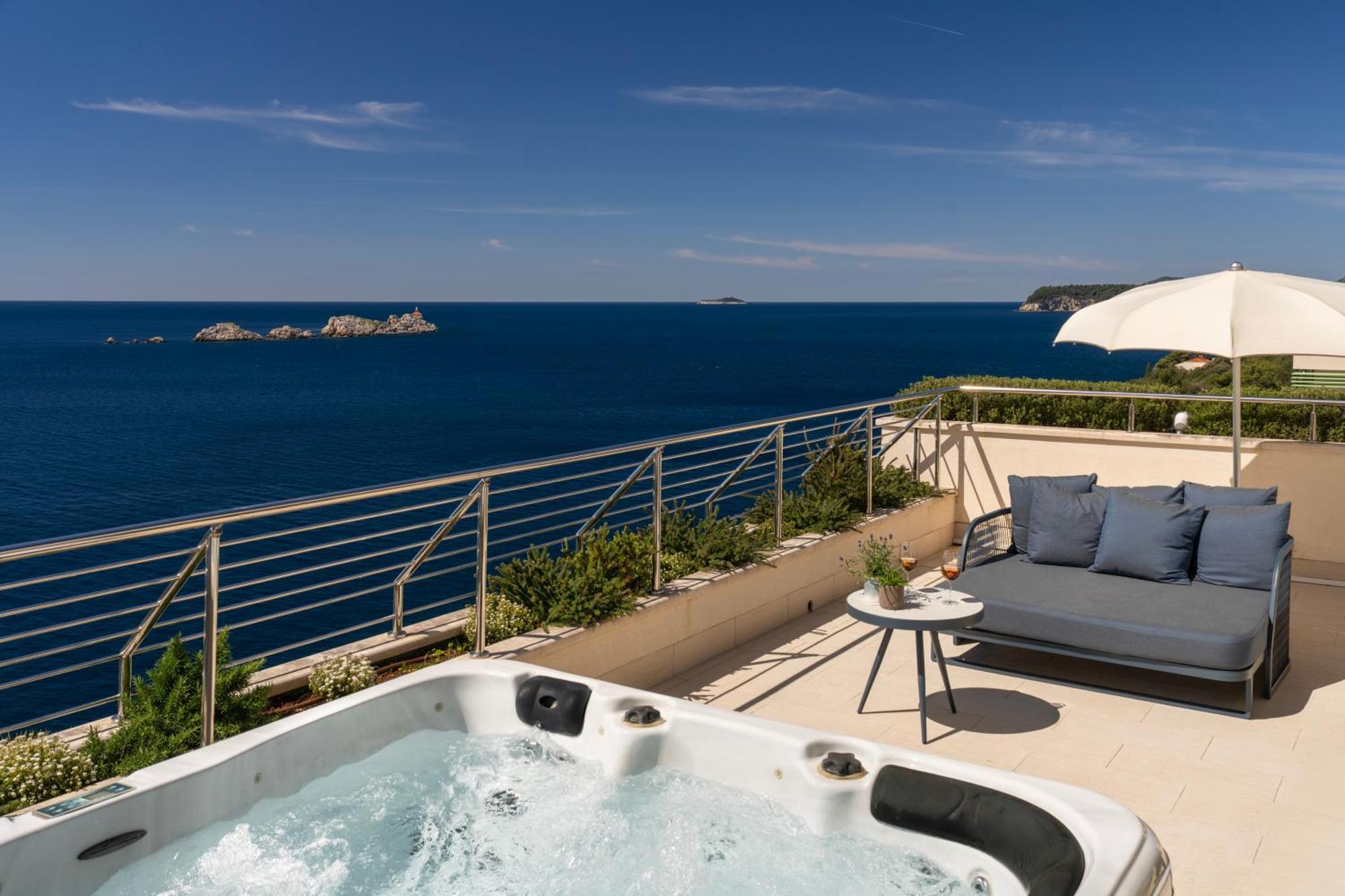 Deluxe Suite Terrace Sea View