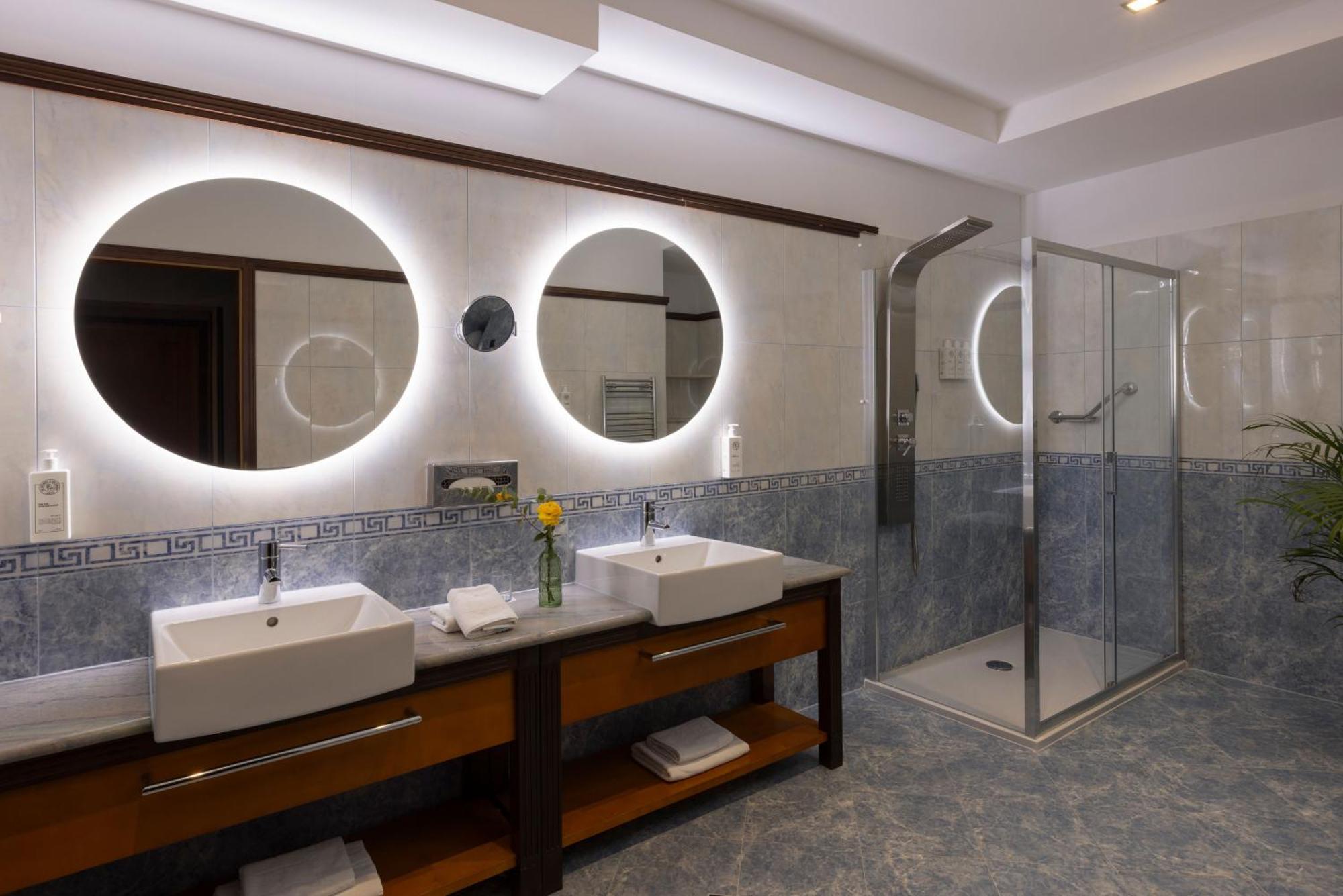 Executive Suite Terrace Sea View
